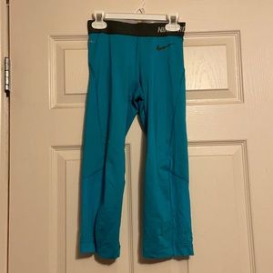 Nike Pro Teal 7/8 Leggings